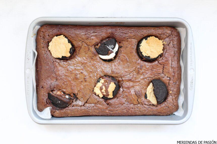 Brownie oreo y crema de cacahuete