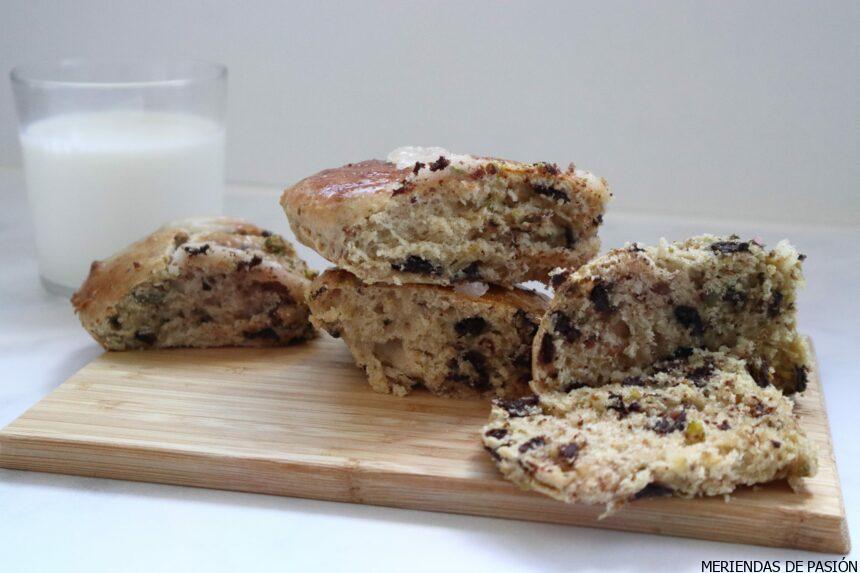 Cardamom buns