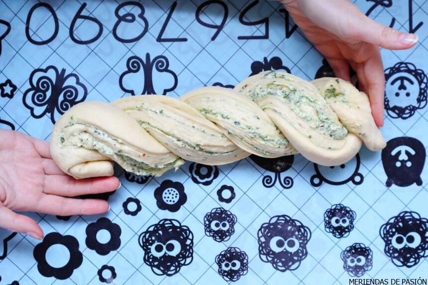 Pan de ajo y finas hierbas