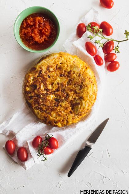 AUTHENTIC TORTILLA ESPAÑOLA RECIPE (SPANISH TORTILLA) - Meriendas de Pasión