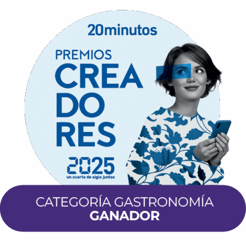 Gráfico promocional de los 20minutos Premios Creadores 2025 en el que aparece una mujer con un teléfono en la mano, destacando al ganador en la categoría de Gastronomía.